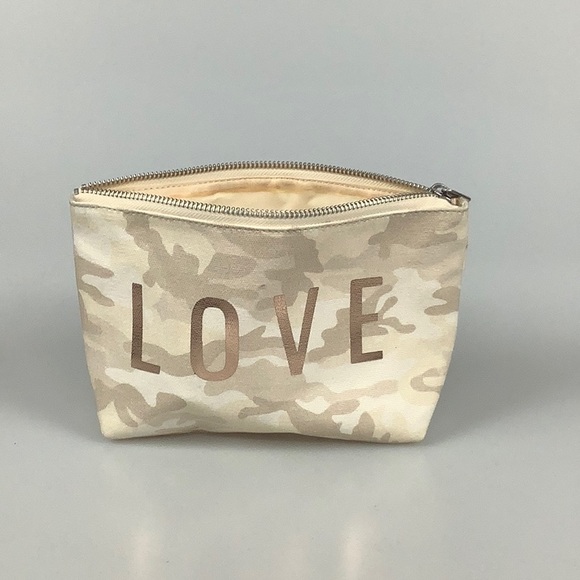 Koala Kanvas Makeup/Toiletry Bag - Picture 1 of 3
